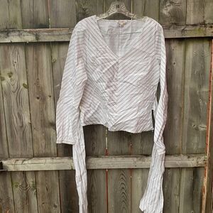 Jane & Delaney stripped Wrap top sz. L